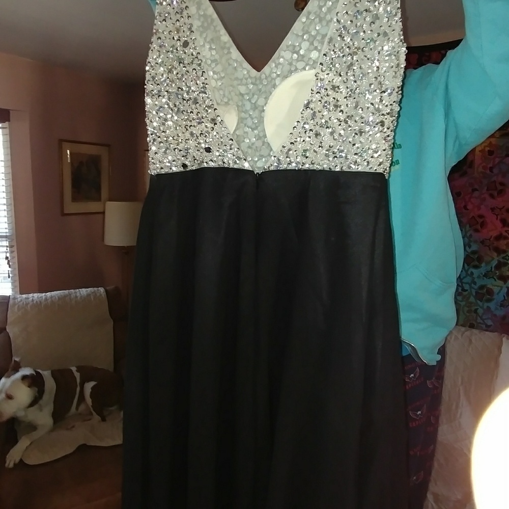 BRAND NEW PROM DRESS